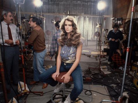 Brooke Shields opens up about shooting nude scenes at 11, her。